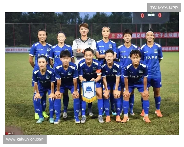 李婷婷前场活跃 武汉女足进攻端重要棋子 李婷婷前场活跃 武汉女足进攻端重要棋子